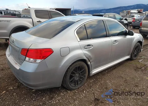 2013 Subaru Legacy 2.5I Premium z USA, uszkodzony, nr VIN 4S3BMBC6XD3048053